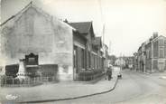 77 Seine Et Marne .CPSM   FRANCE 77 "Esbly, Rue Melle Poulet"