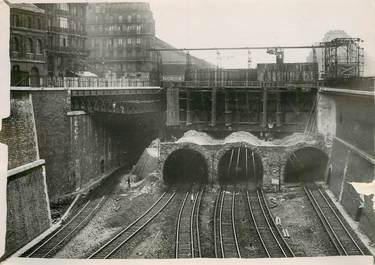 PHOTO ORIGINALE / FRANCE 75 "Paris, travaux du Pont qui remplacera l'ancien tunnel des Batignolles"