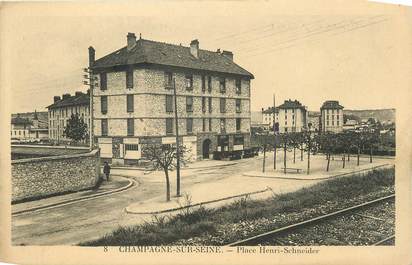 .CPA FRANCE 77 "Champagne sur Seine, Place Henri Schneider"