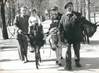 PHOTO ORIGINALE / FRANCE 75 "Paris, promenade à dos d'âne pour ces enfants aux Tuileries"