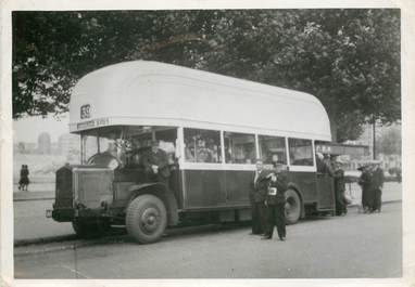 PHOTO ORIGINALE / FRANCE 75 "Paris, autobus renault" / AUTOMOBILE