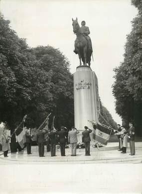 PHOTO ORIGINALE / FRANCE 75 "Paris, la Fête nationale belge à Paris"