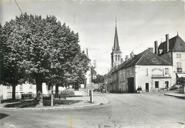 .CPSM  FRANCE  21 "Pouilly  en Auxois, Rue de l'église"