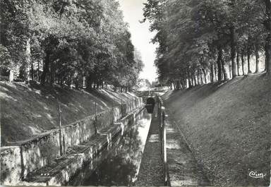 .CPSM  FRANCE  21 "Pouilly  en Auxois, Entrée du canal de Bourgogne. "