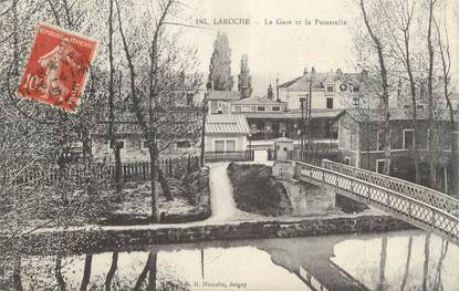.CPA  FRANCE 89 "Laroche, La gare et la passerelle"