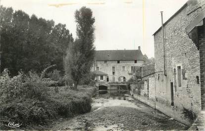 .CPSM  FRANCE 89 "Isle sur Serein, Le moulin"