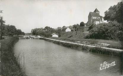 .CPSM  FRANCE 89 "Prégilbert, Les bords de l'Yonne"