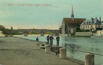 .CPA FRANCE 89 " Sens, Vue de l'Yonne et église St Maurice"