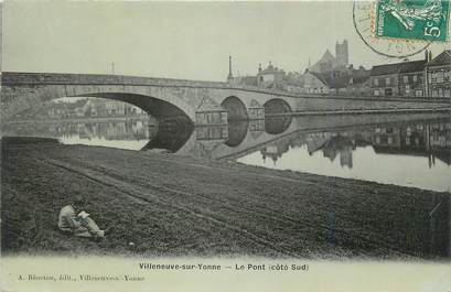 .CPA FRANCE 89 "Villeneuve sur Yonne, Le pont"