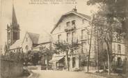 42 Loire .CPA FRANCE 42 " St Just en Chevalet, La Poste, l'Hôtel de la Poste et l'église"