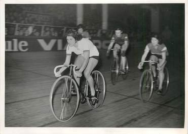 PHOTO ORIGINALE / THEME CYCLISME