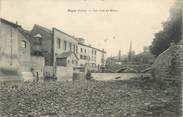 42 Loire .CPA  FRANCE 42 " Régny, Les rives de Rhins"