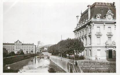 .CPSM  FRANCE 42 " Rive de Gier, La Caisse d'Epargne et le Quai Fleurdelix" / CAISSE D'EPARGNE