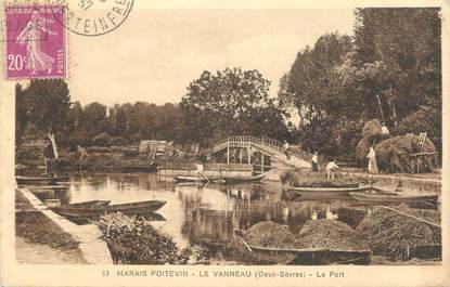 .CPA  FRANCE 79  "  Le Vanneau, Marais Poitevin, le port"