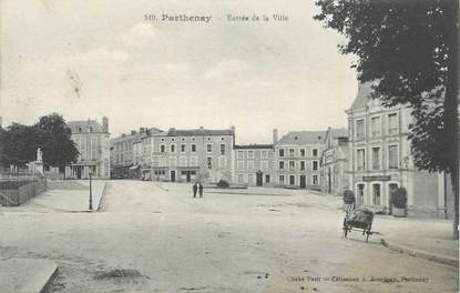 .CPA  FRANCE 79  "  Parthenay, Entrée de la Ville "