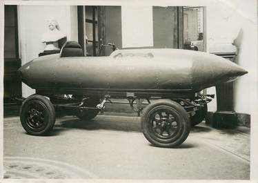 PHOTO ORIGINALE / THEME "La première voiture automobile qui dépassa le 100 à l'heure à Compiègne"