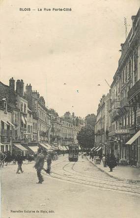 . CPA  FRANCE 41 " Blois, Rue porte côté"