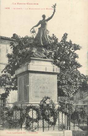 . CPA   FRANCE 31 "Muret, Le monument aux morts"