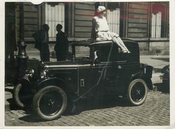  PHOTO ORIGINALE /  THEME AUTOMOBILE "départ du rallye auto des artistes de Paris Deauville"