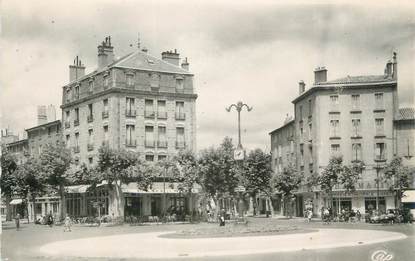 .CPSM  FRANCE 12 "Millau, Place du Mandaroux"