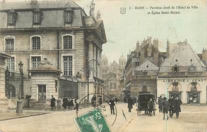 .CPA  FRANCE 21 "Dijon, Pavillon droit de l'Hôtel de Ville et église St Michel"