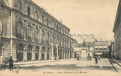 .CPA  FRANCE 21 "Dijon, Place Rameau et le Musée"