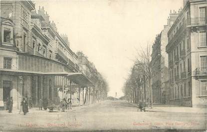 .CPA  FRANCE 21 "  Dijon, Boulevard Sévigné"