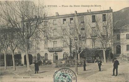 . CPA  FRANCE  26 "Nyons, Place du haut Champ de Mars"