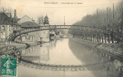 . CPA  FRANCE  45 "Montargis, Passerelle sur le canal"