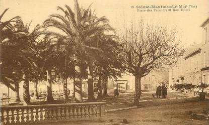 CPA FRANCE 83 "Sainte Maxime sur Mer, Place des Palmiers et rue Thiers"