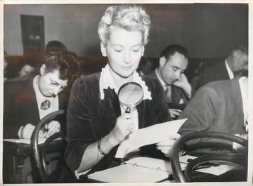 PHOTO ORIGINALE / THEME "1948, concours de graphologie professionnelle"
