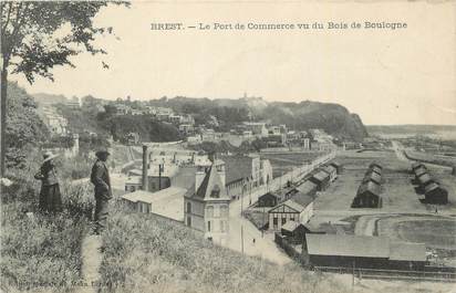 .CPA  FRANCE 29 "Brest, Le port du commerce vu du Bois de Boulogne"