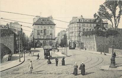 .CPA  FRANCE 29 "Brest,  La place des portes et la rue de Siam"