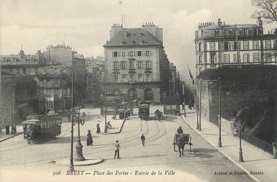 .CPA  FRANCE 29 "Brest, Place des portes, entrée de la ville"