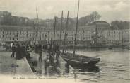 29 Finistere .CPA  FRANCE 29 "Brest, Bassin du port de commerce"