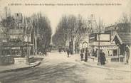 84 Vaucluse .CPA  FRANCE 84 " Avignon, Porte et cours de la République"