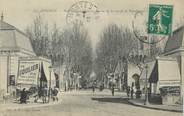 84 Vaucluse .CPA  FRANCE 84 " Avignon, Buvette de la gare et entrée de la rue de la République"