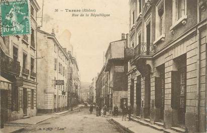 .CPA   FRANCE 69 " Tarare, Rue de la République"