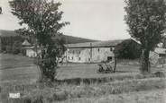 15 Cantal . CPSM  FRANCE 15  "Védrines St Loup, Ferme de la Margeride"