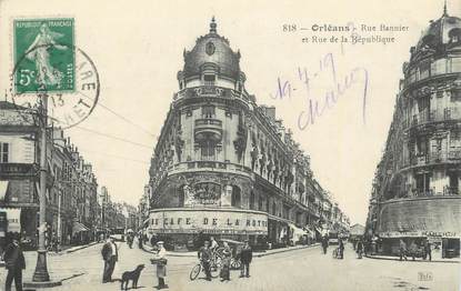 . CPA FRANCE 45 "Orléans, Rue Bannier et rue de la République"