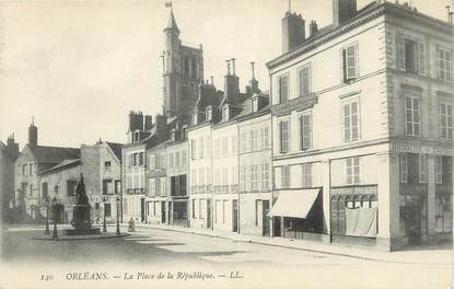 . CPA FRANCE 45 "Orléans, La Place de la République"