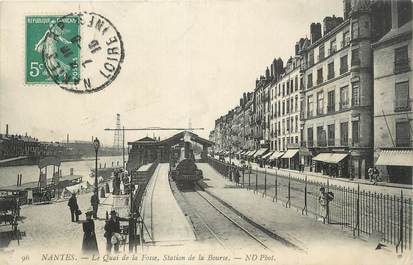 . CPA  FRANCE 44 "Nantes, Quai de la Fosse, station de la Bourse"/ TRAIN