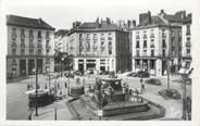 44 Loire Atlantique . CPSM  FRANCE 44 "Nantes, La place Royale vers la rue Crébillon"