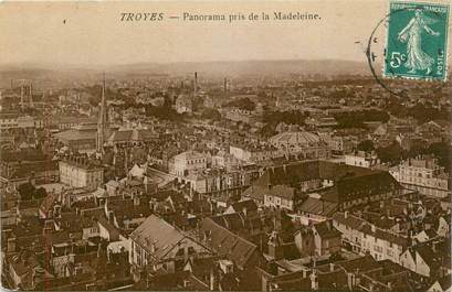 . CPA   FRANCE 10 "Troyes, Panorama pris de la Madeleine"