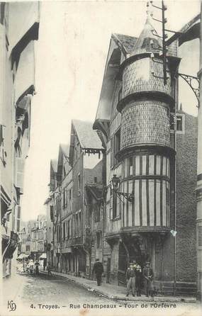 . CPA   FRANCE 10 "Troyes,  Rue Champeaux  "