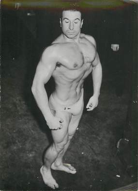 PHOTO ORIGINALE / THEME "1950, Londres, Concours L'Homme parfait"
