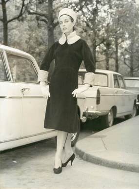 PHOTO ORIGINALE / THEME MODE "Couturier parisien Laad SIMKO collection Automne Hiver 1962"
