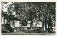 81 Tarn CPSM FRANCE 81 "Réalmont, Place Jeanne d'Arc, monument aux morts".