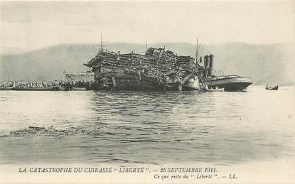 CPA FRANCE 83 "Toulon, La Catastrophe du Cuirassé Liberté, 25 septembre 1911 "