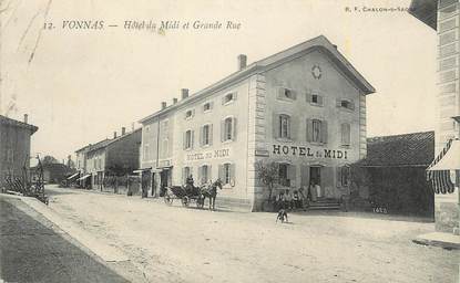 CPA FRANCE 01 "Vonnas, Hôtel du Midi et grande rue".